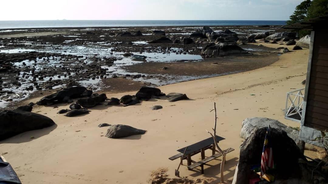 Bungkil Place Otel Tioman island Dış mekan fotoğraf