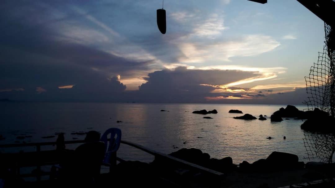 Bungkil Place Otel Tioman island Dış mekan fotoğraf